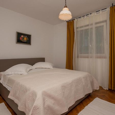 Nice Apartment In Tucepi With Wifi ภายนอก รูปภาพ